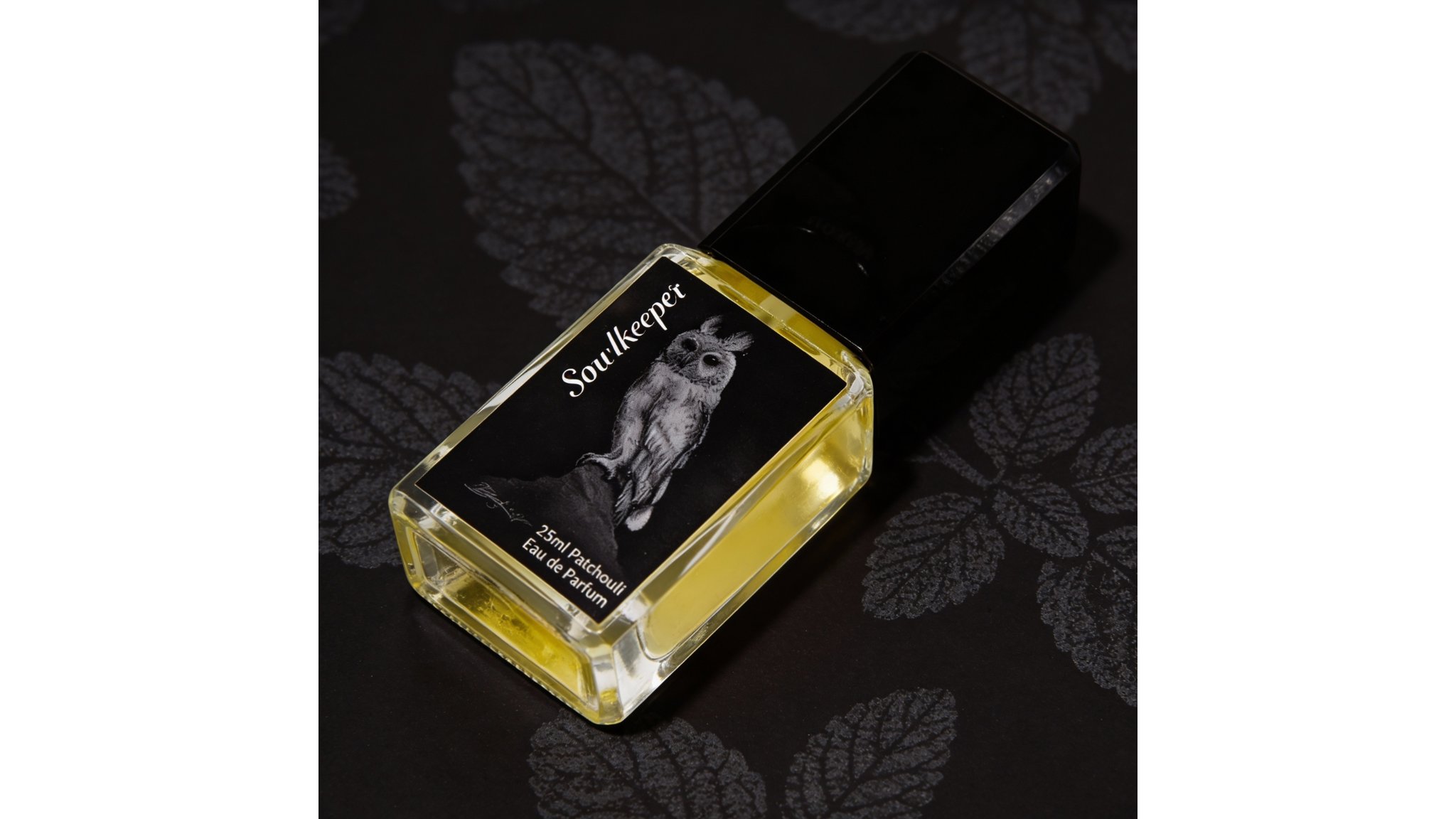 Bild von Sowlkeeper (Owl de Parfum) - Patchouli & cremiges Sandelholz EDP Unisex | Eulen-Parfum